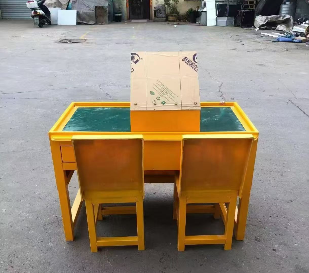 城关防静电导通桌井下煤矿火工品发放桌：危险品流转的安全守护者